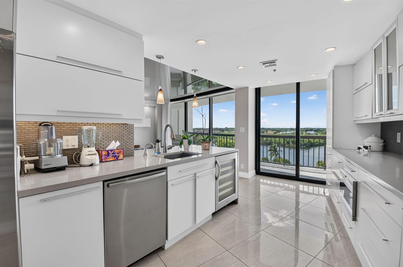 4740 S OCEAN Boulevard 808 photo 9