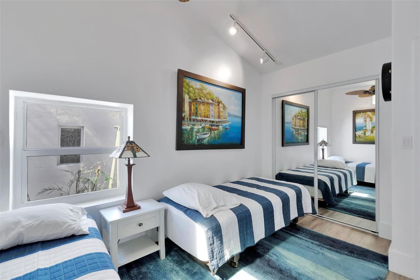 2517 E LAS OLAS Boulevard photo 23