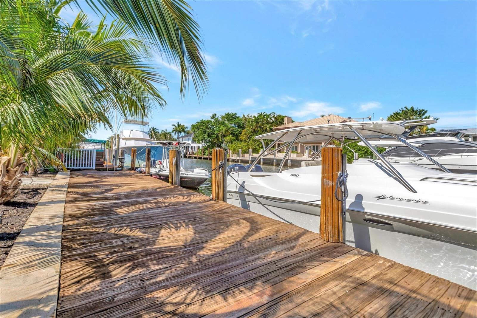 2517 E LAS OLAS Boulevard photo 2