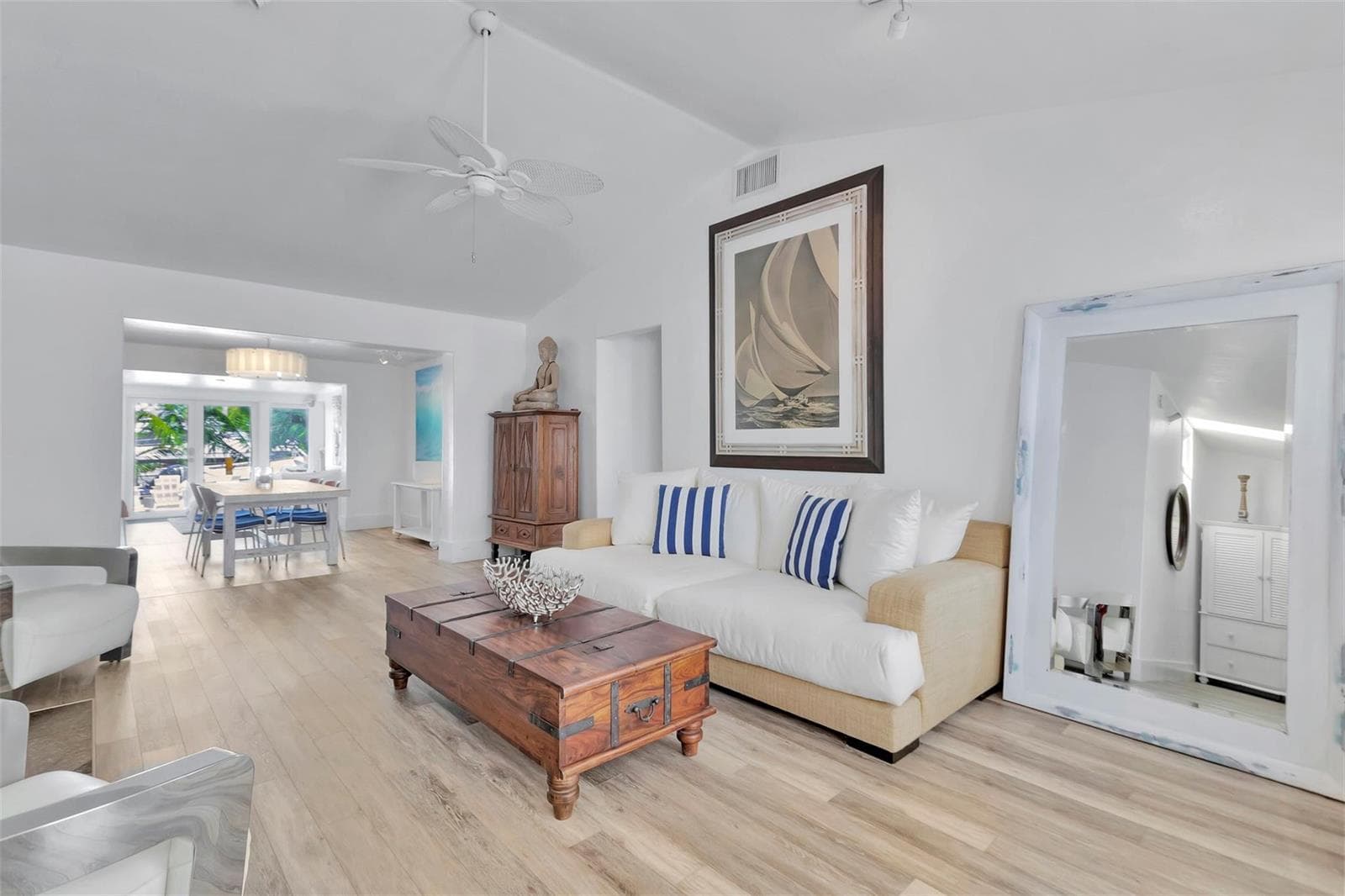 2517 E LAS OLAS Boulevard photo 17