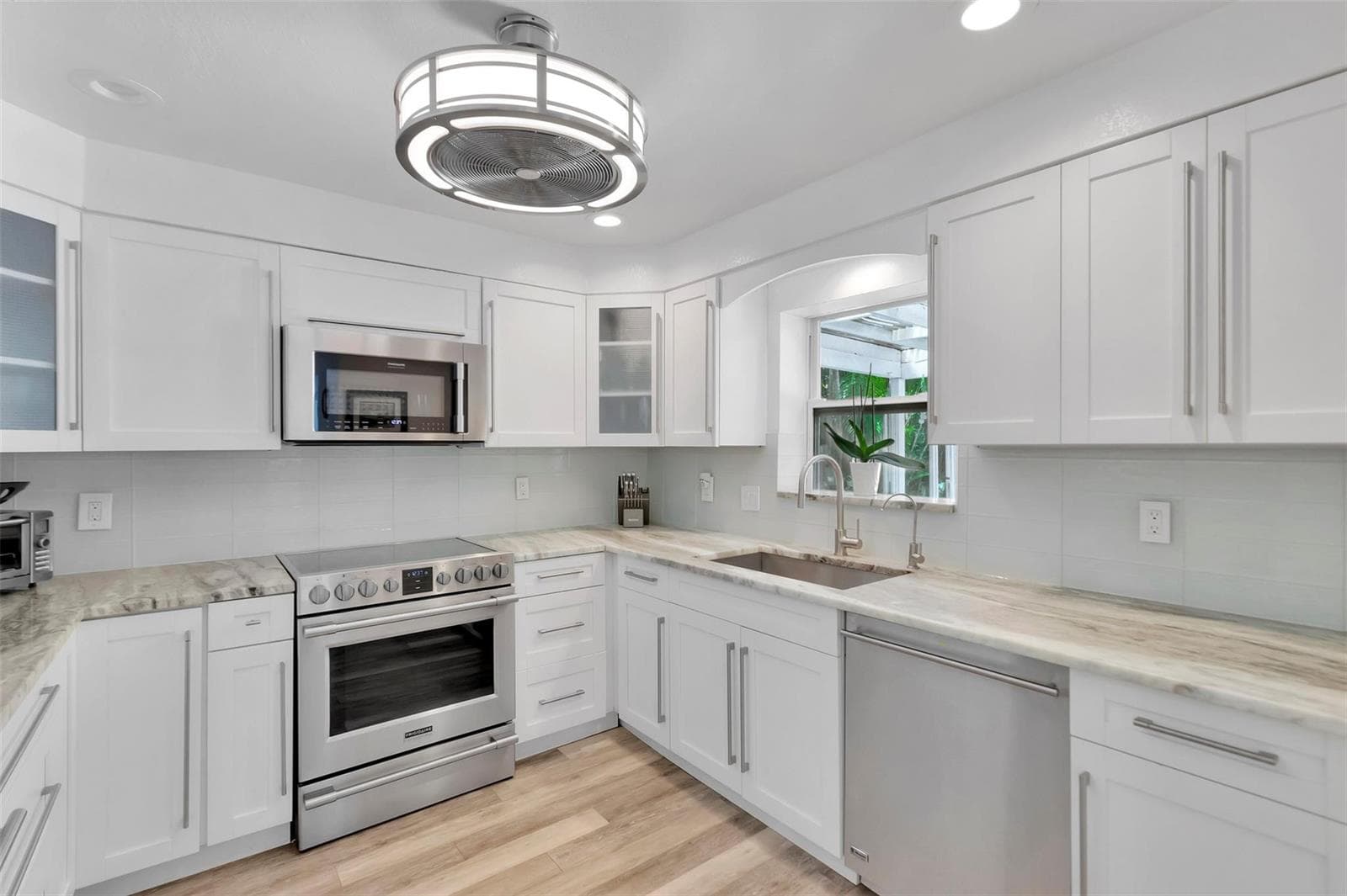 2517 E LAS OLAS Boulevard photo 19