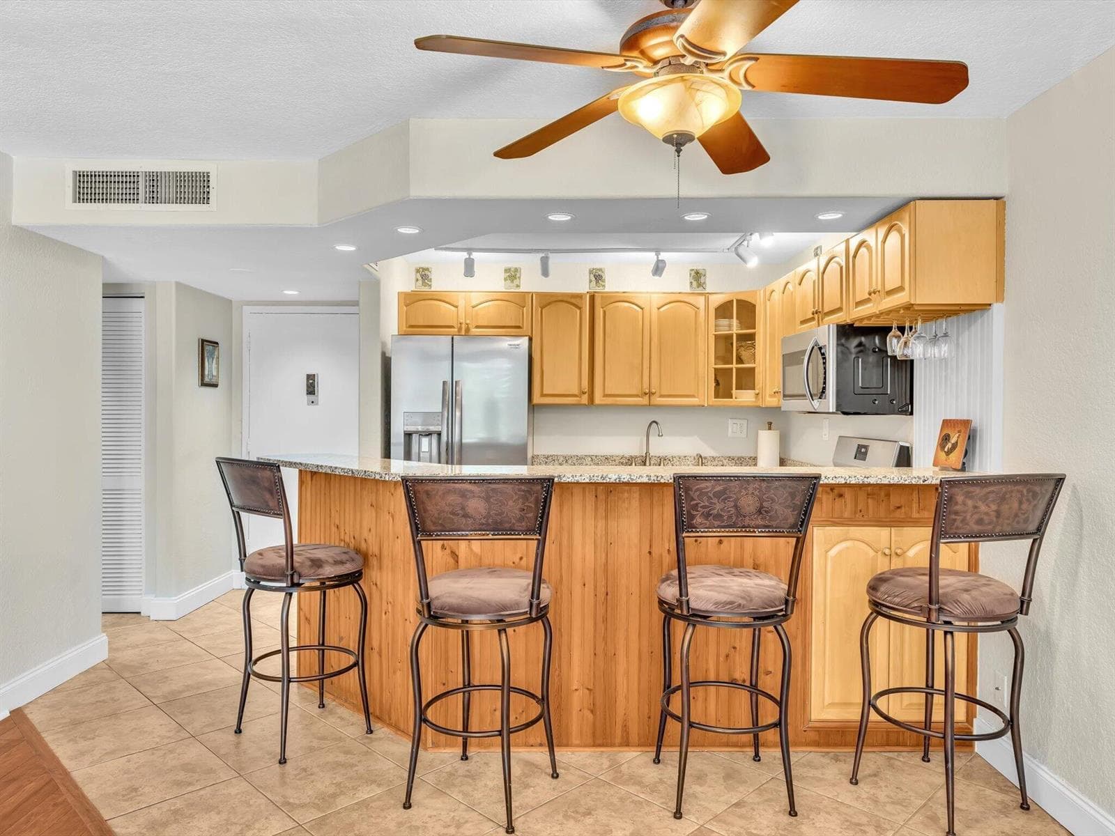 1421 S OCEAN Boulevard 214 photo 12