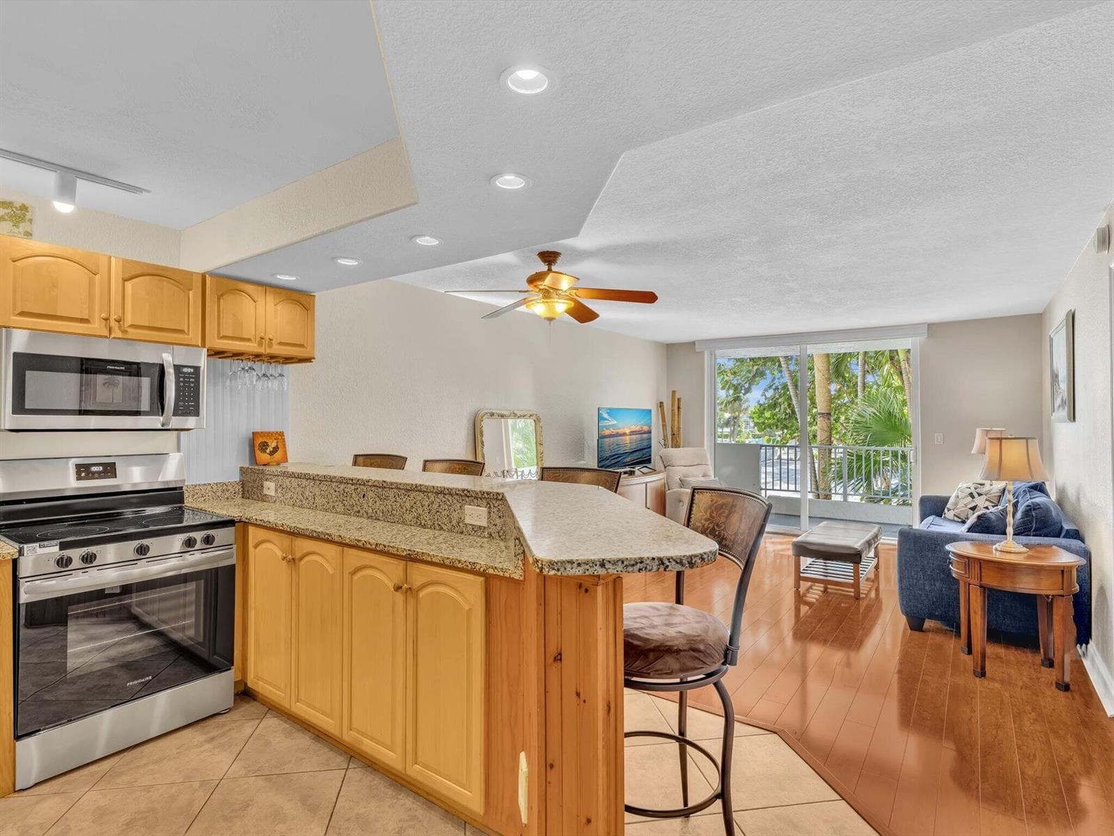 1421 S OCEAN Boulevard 214 photo 9