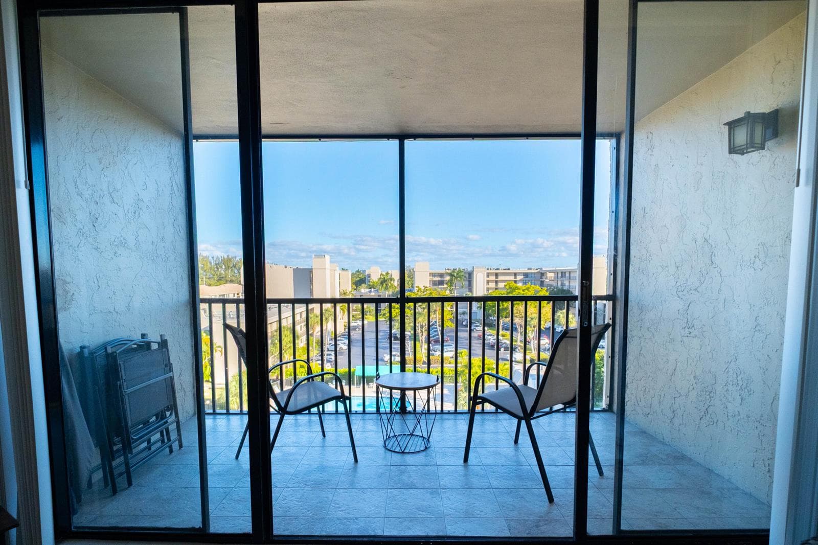 4 ROYAL PALM Way 6050 photo 2