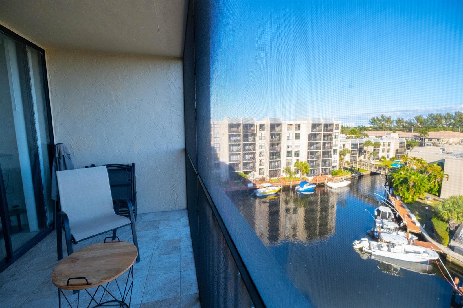 4 ROYAL PALM Way 6050 photo 1