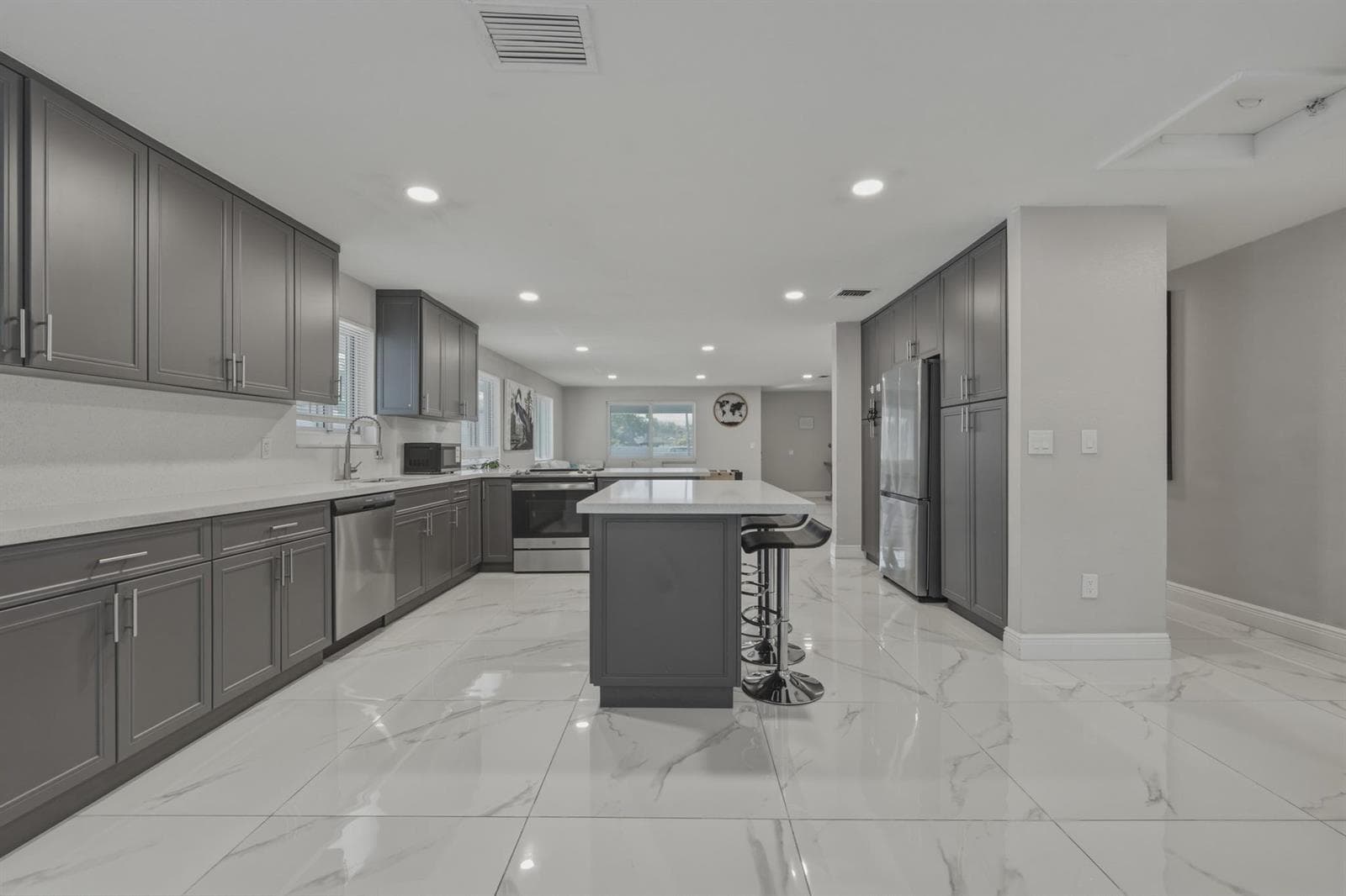 4440 SW 26th Avenue photo 9