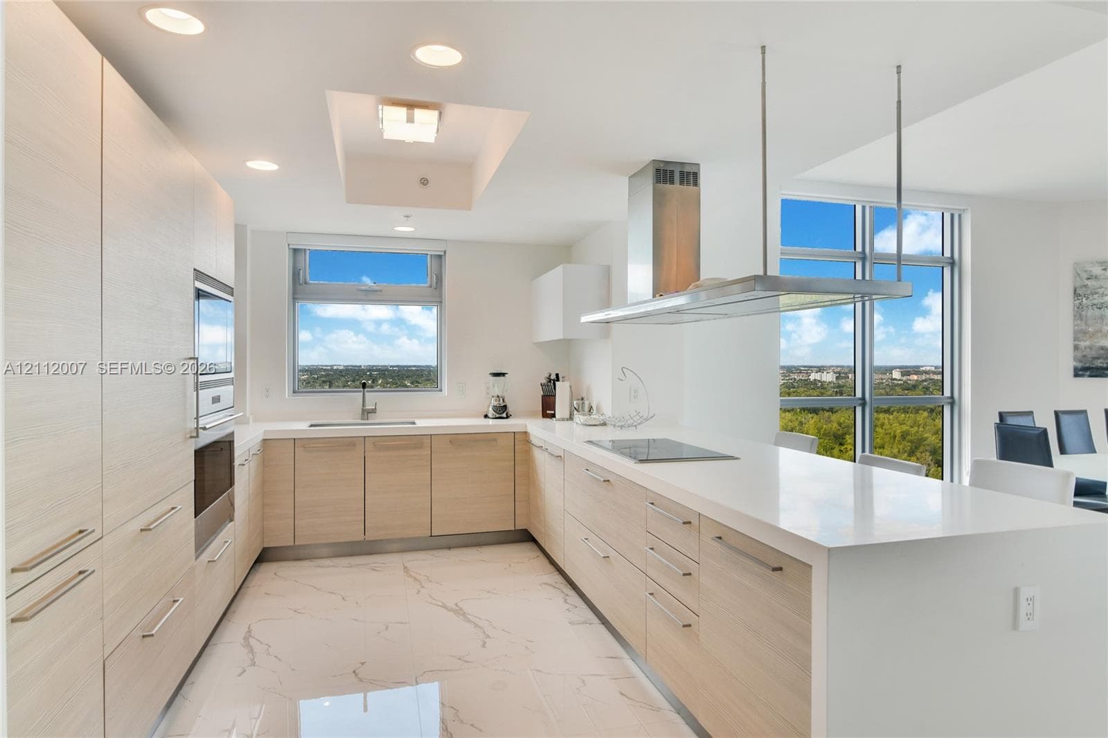 17301 Biscayne Blvd 2002 photo 13