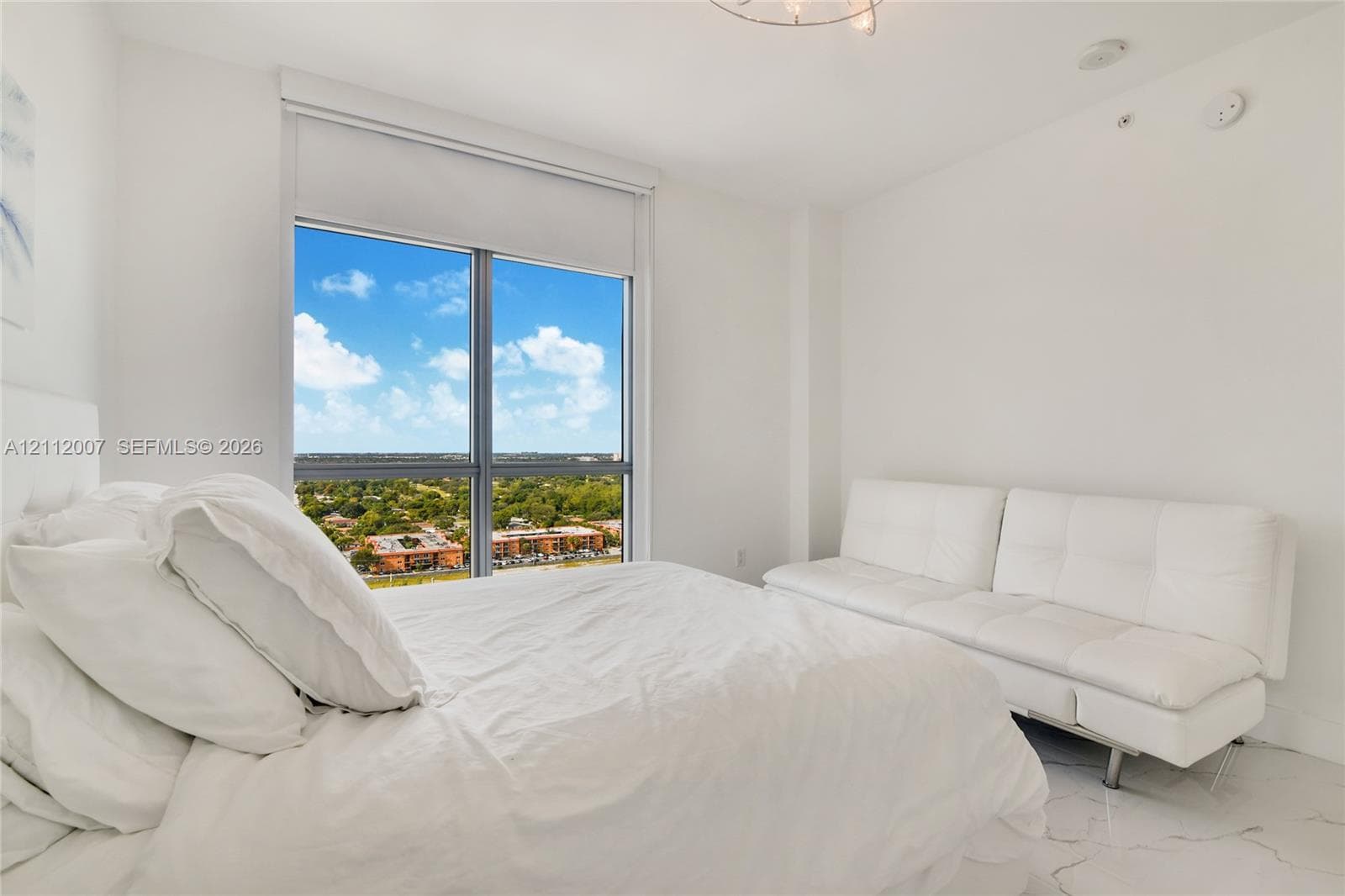 17301 Biscayne Blvd 2002 photo 22