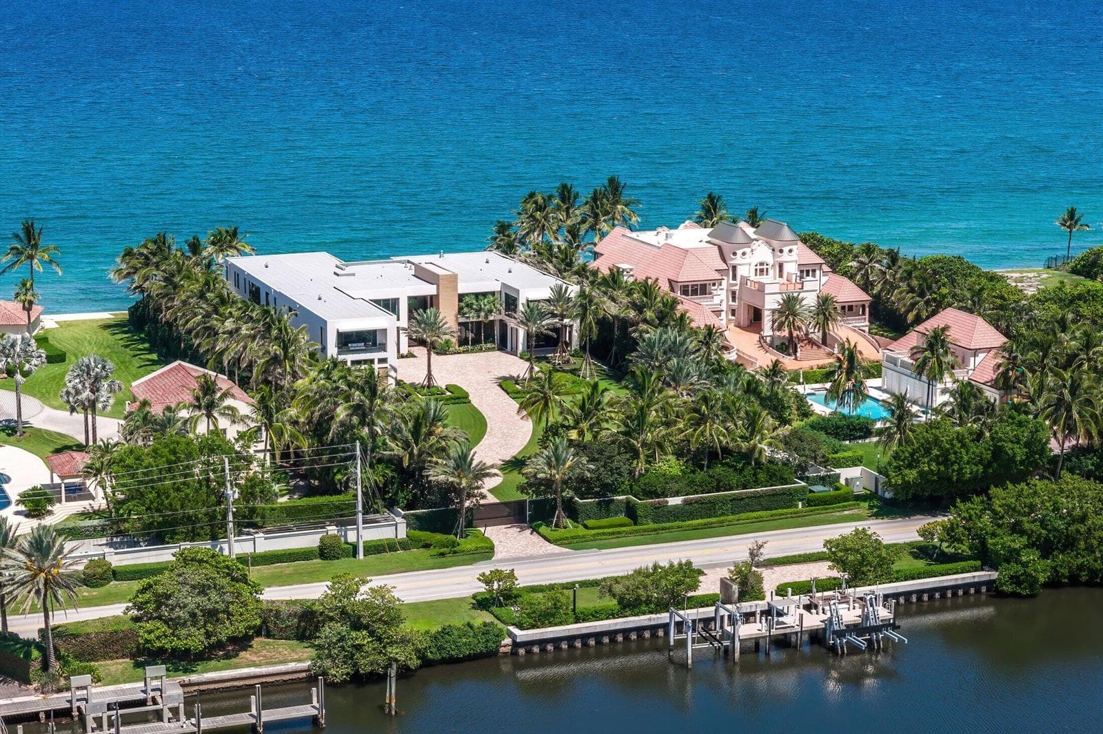 1260 S Ocean Boulevard photo 3