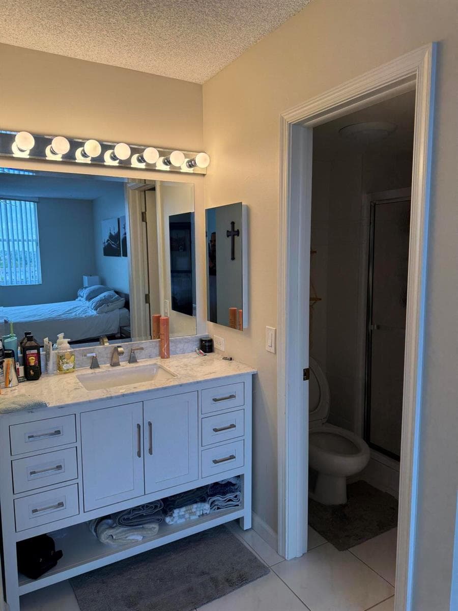 2639 N Riverside Drive 605 photo 17