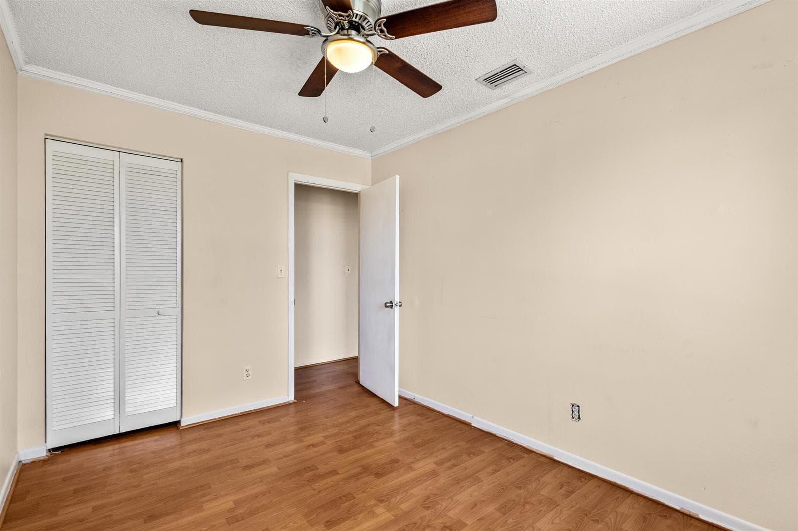 6001 Channel Drive photo 18