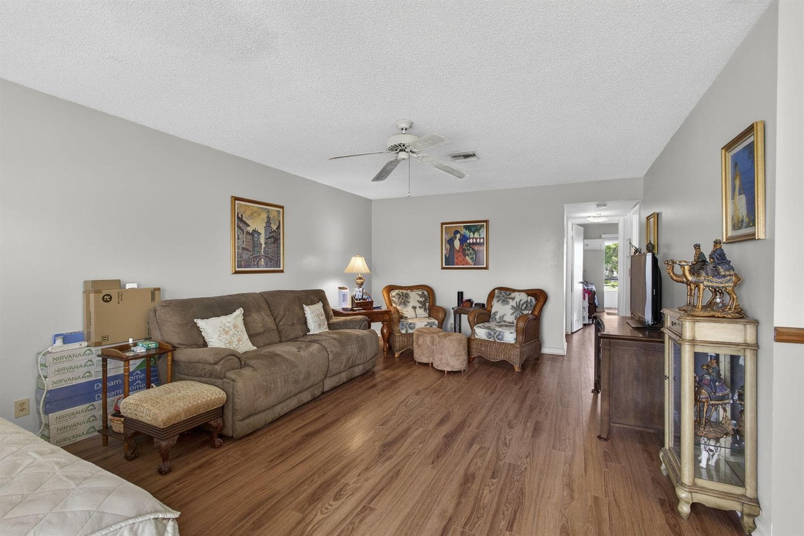 272 BEDFORD K photo 4