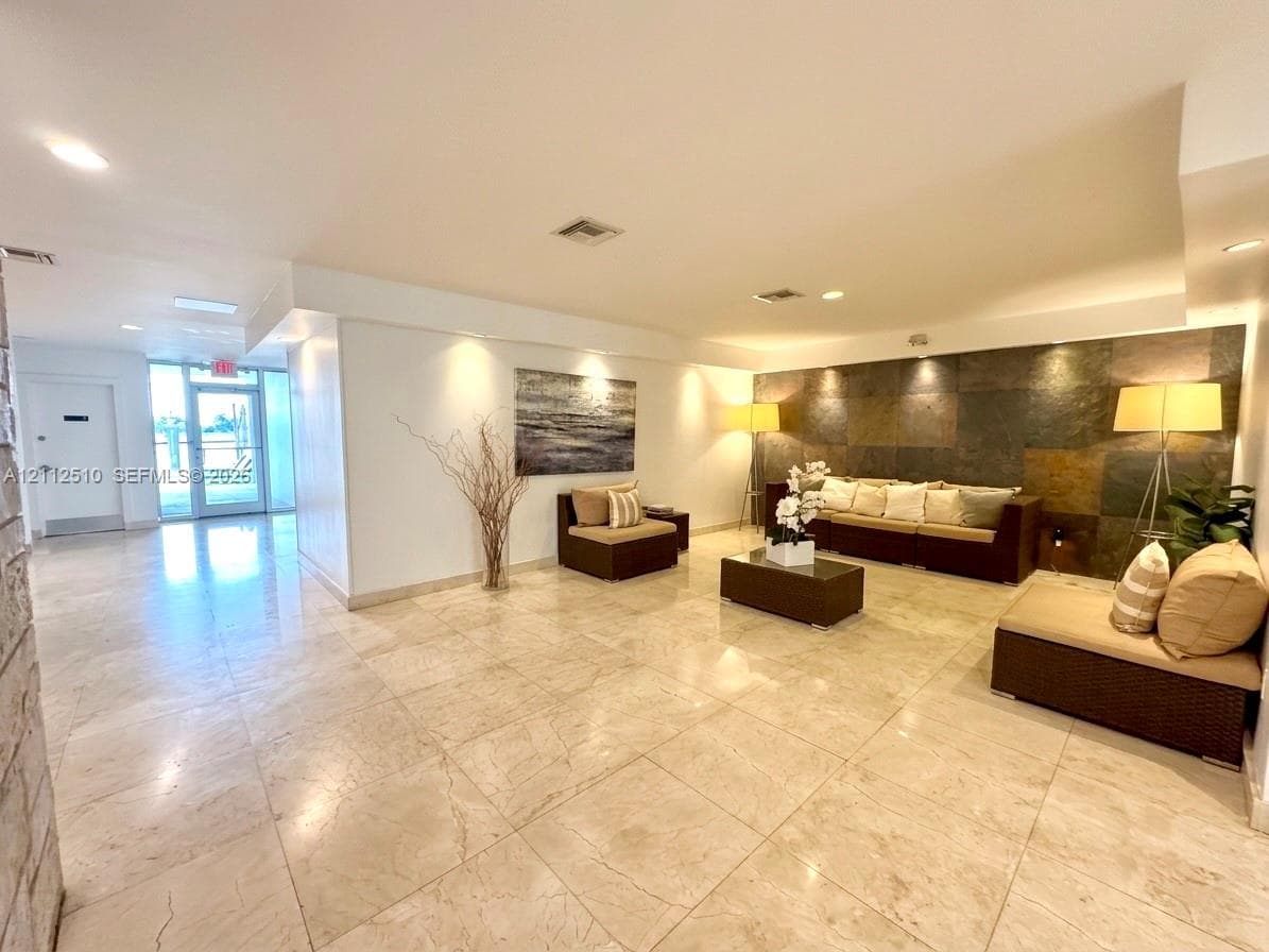 9250 W Bay Harbor Dr 4A photo 16