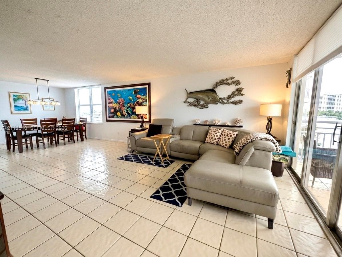 9250 W Bay Harbor Dr 4A photo 3