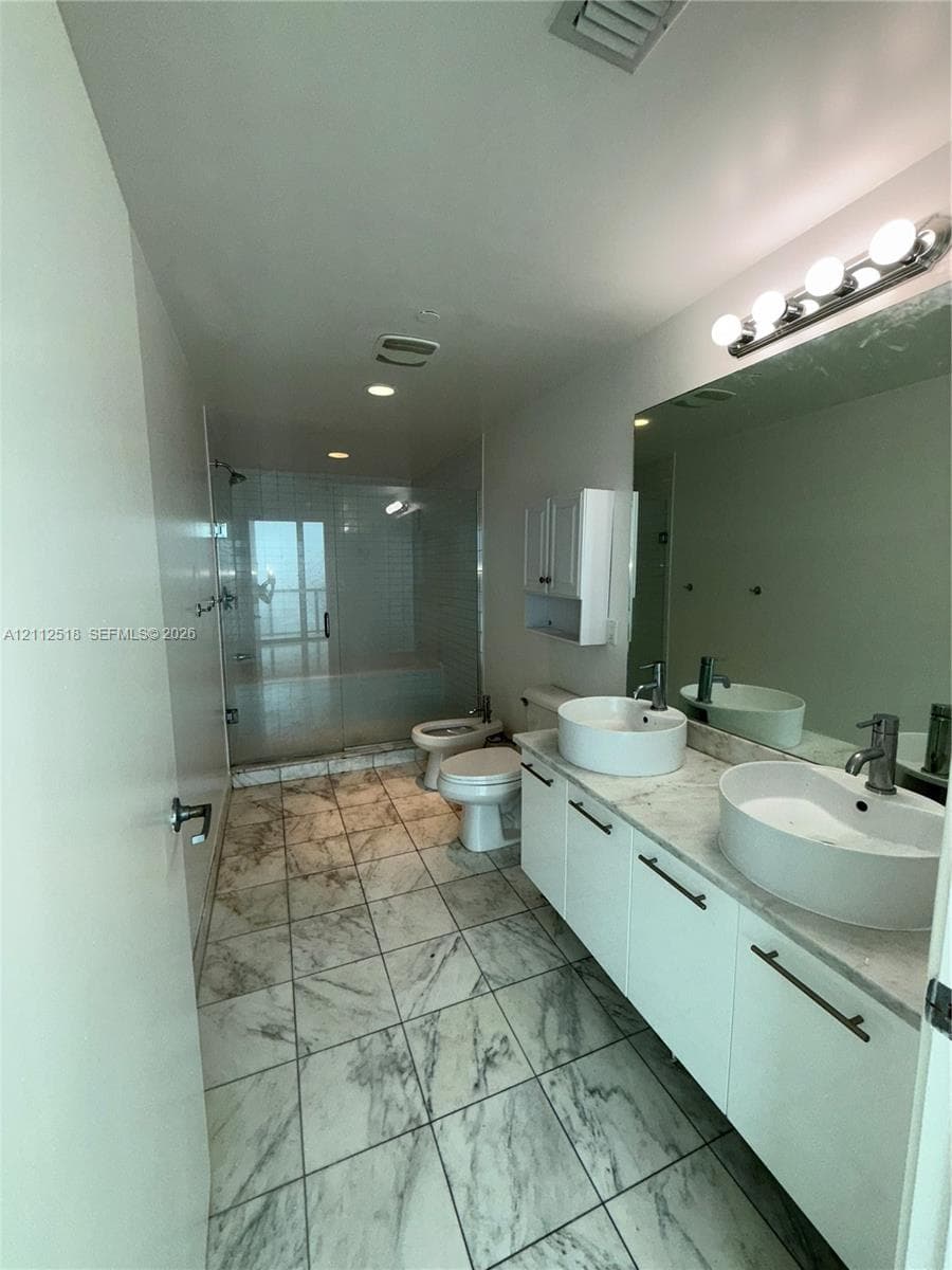 888 Biscayne Blvd 2302 photo 5