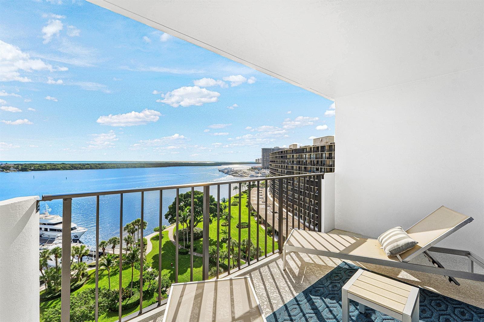 1200 Marine Way 902 photo 2