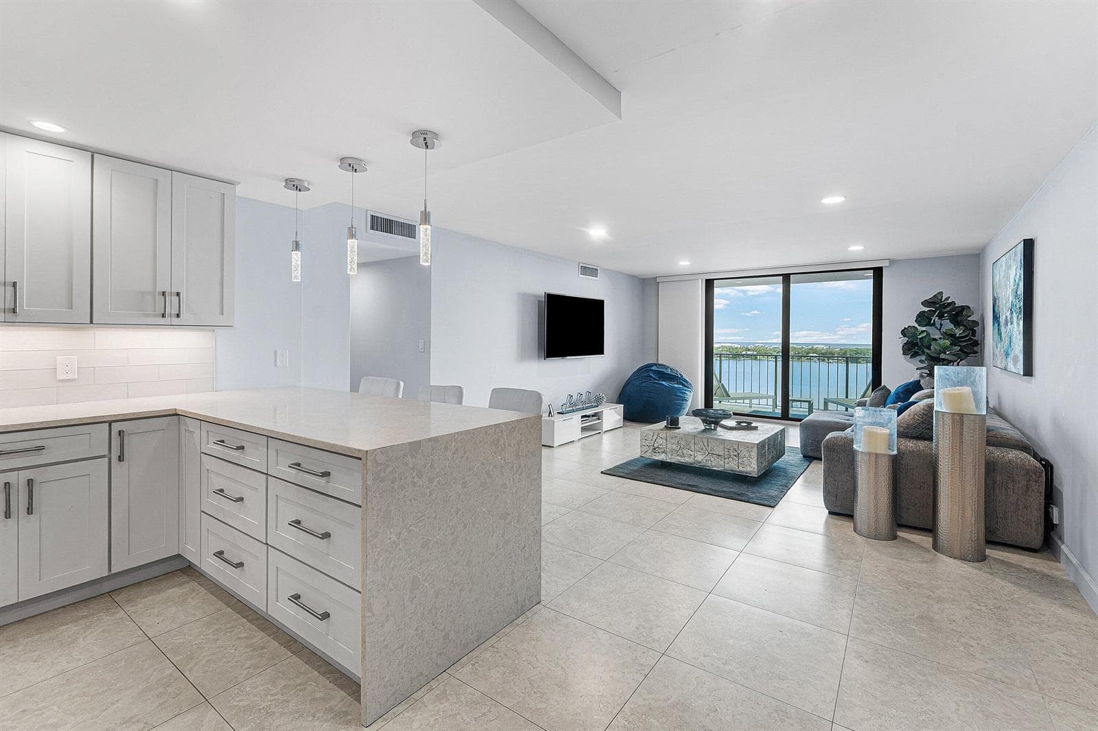 1200 Marine Way 902 photo 3