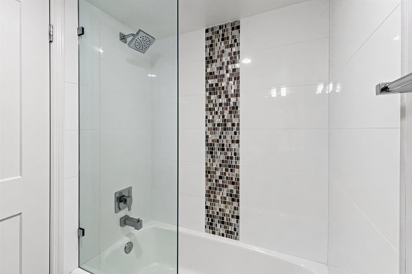 1200 Marine Way 902 photo 14