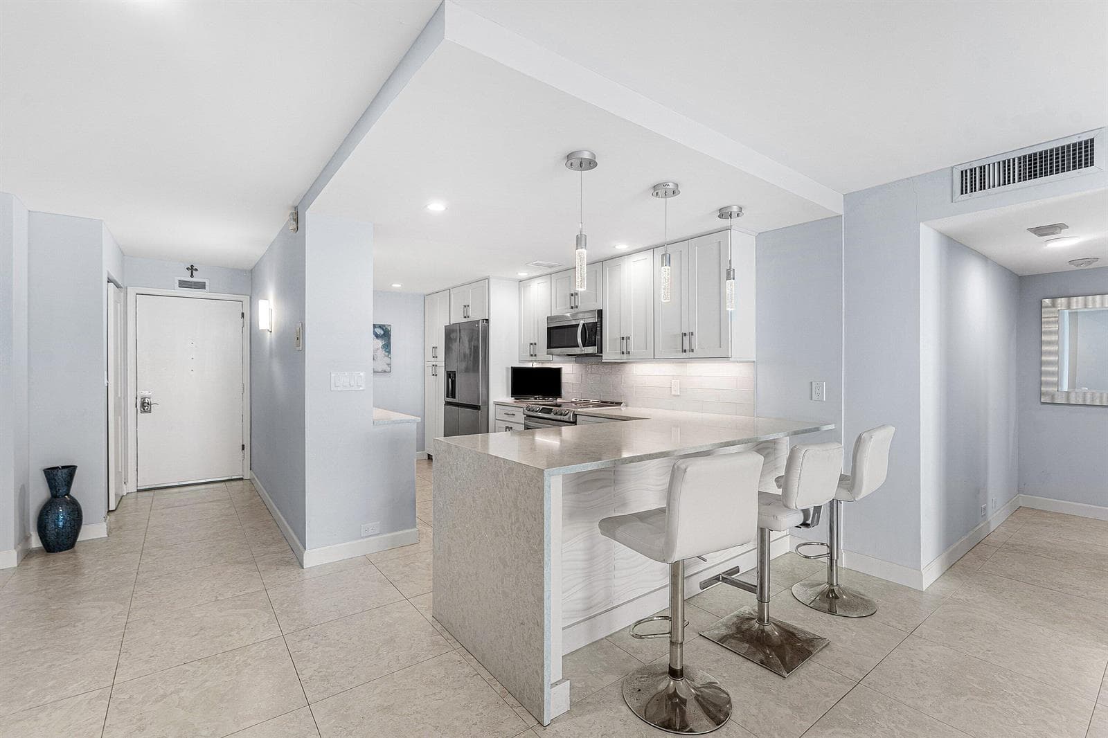 1200 Marine Way 902 photo 4