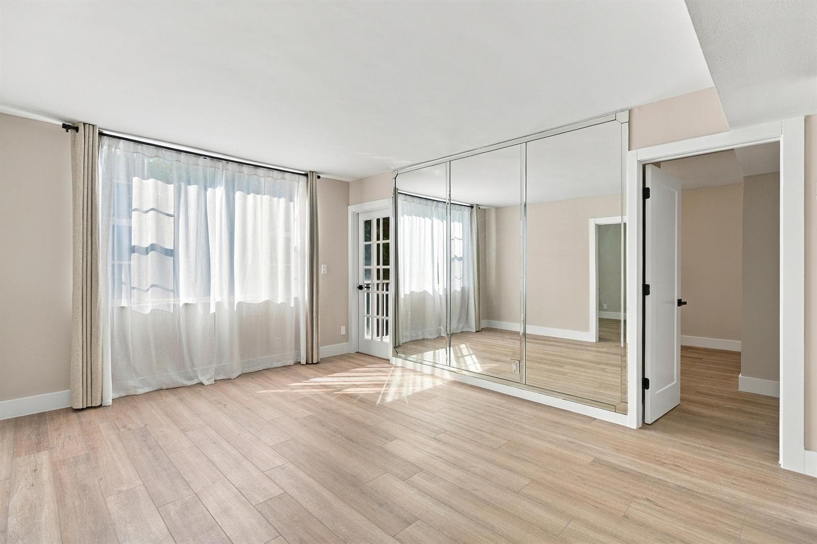 1810 NEW PALM Way 316 photo 13
