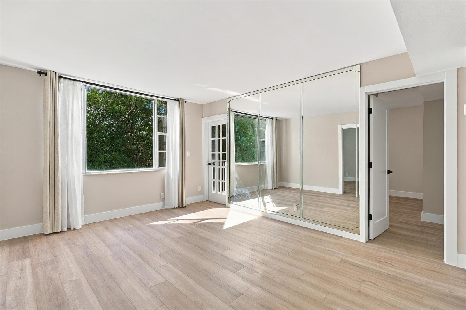 1810 NEW PALM Way 316 photo 12
