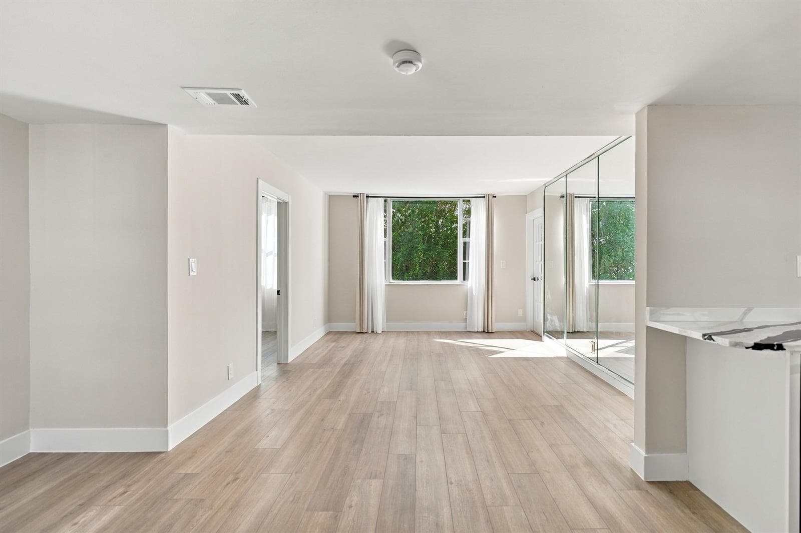 1810 NEW PALM Way 316 photo 5