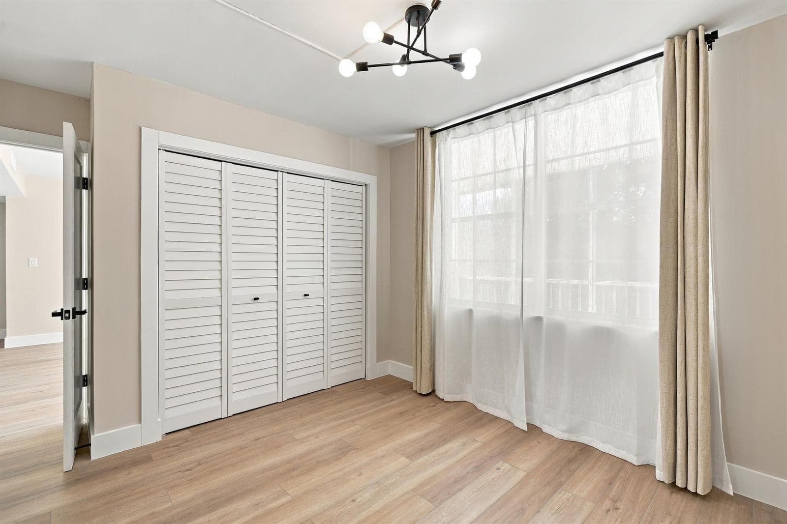 1810 NEW PALM Way 316 photo 20