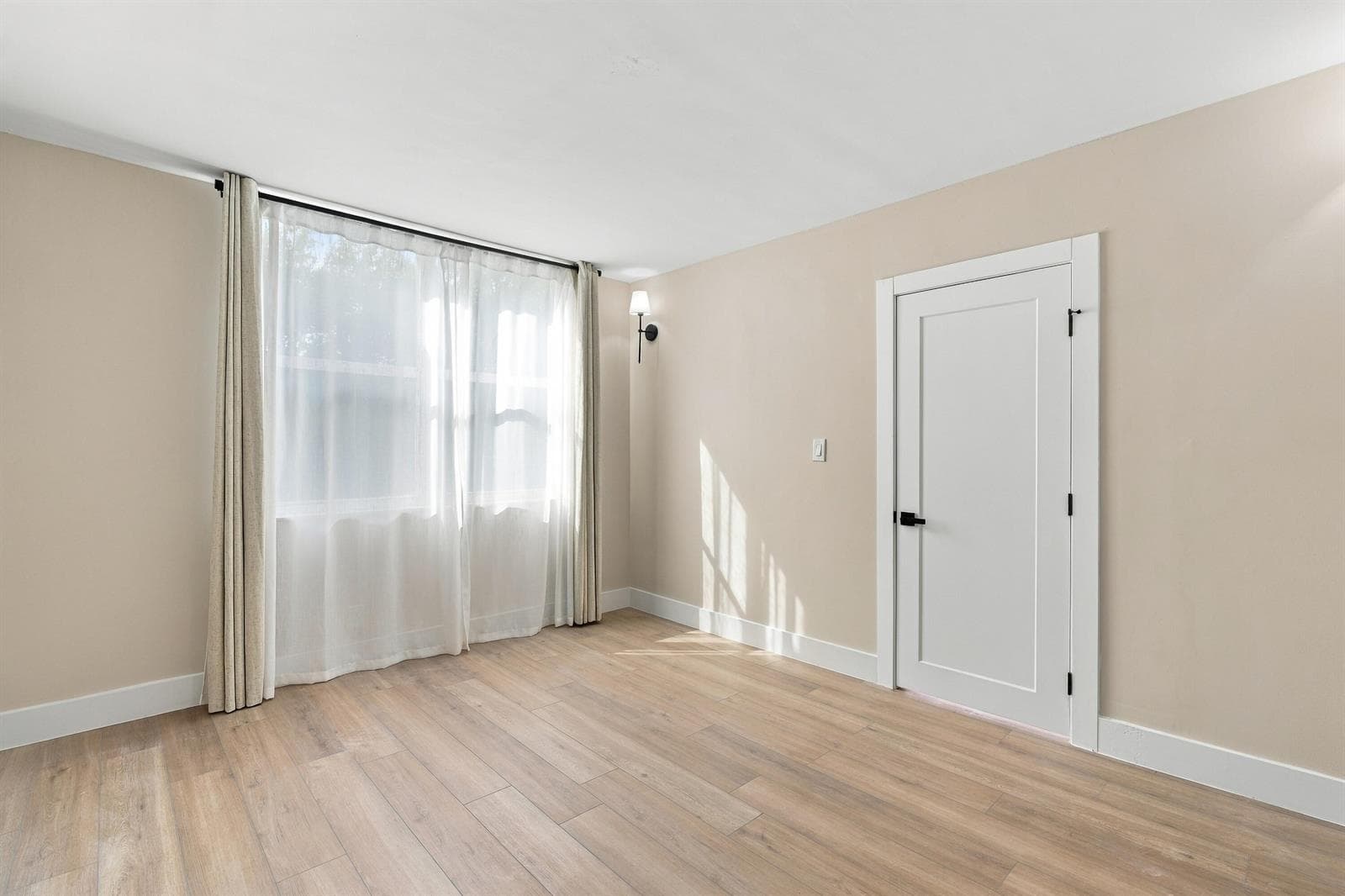 1810 NEW PALM Way 316 photo 24