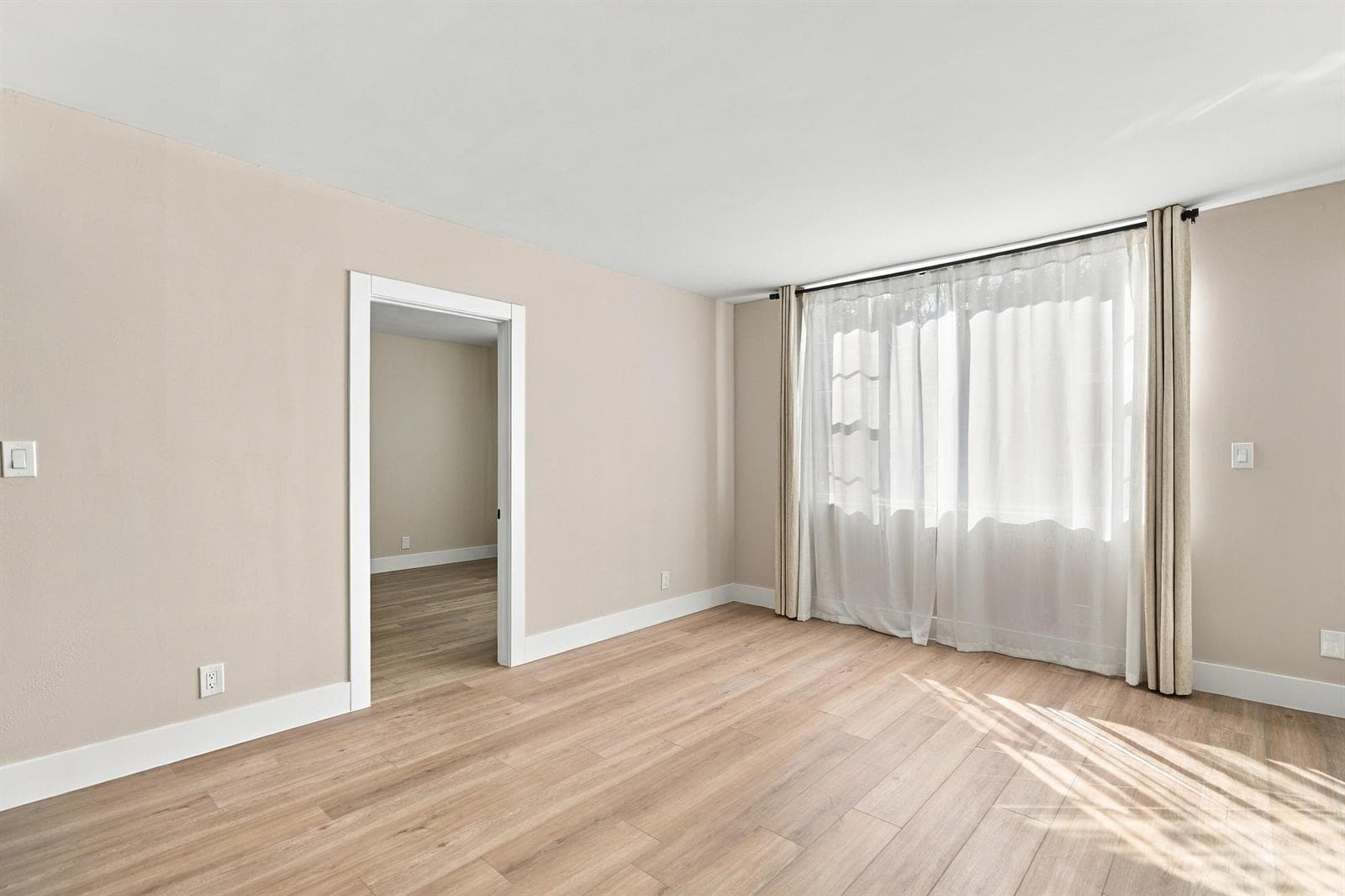 1810 NEW PALM Way 316 photo 15