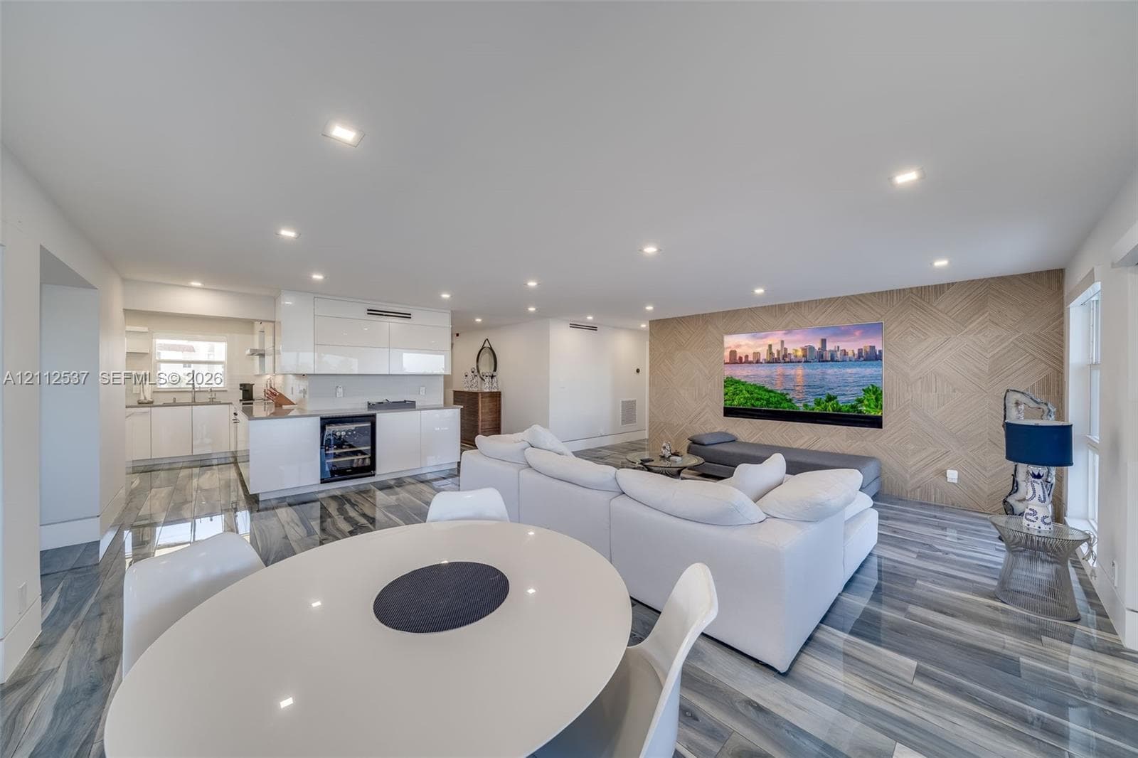 2871 N Ocean Blvd R360 photo 5
