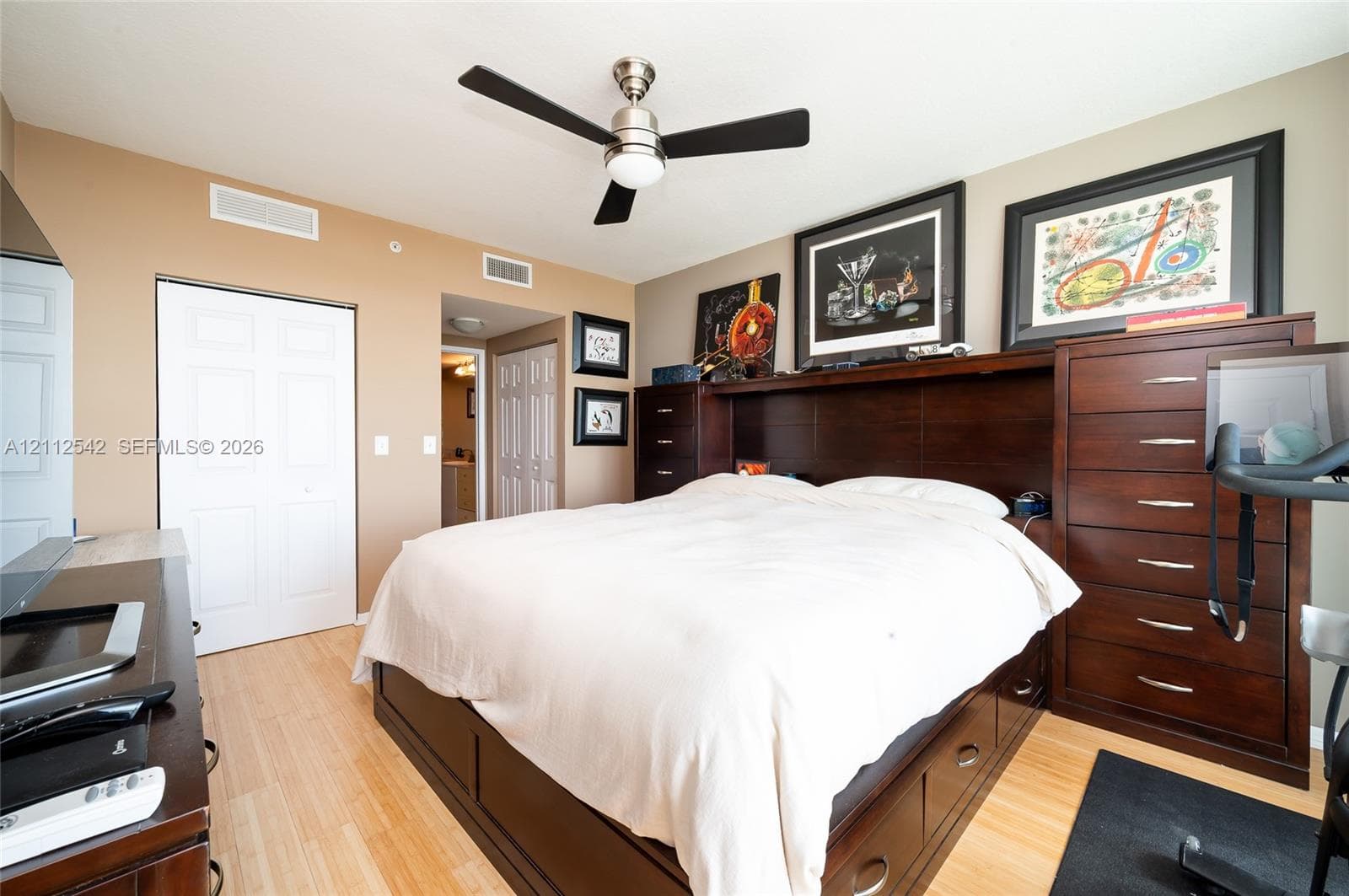 625 Casa Loma Blvd 1104 photo 9