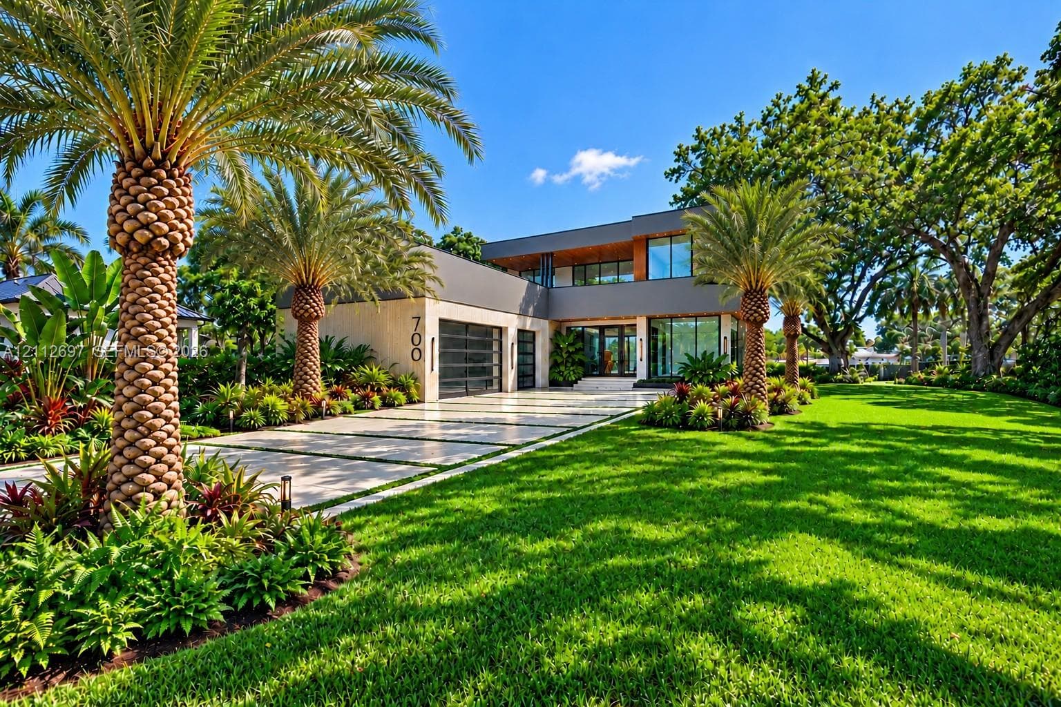 700 SW 12th Ave 1