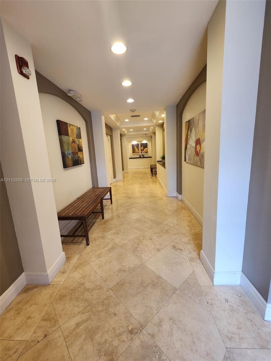 2640 NE 135th St 415 photo 14