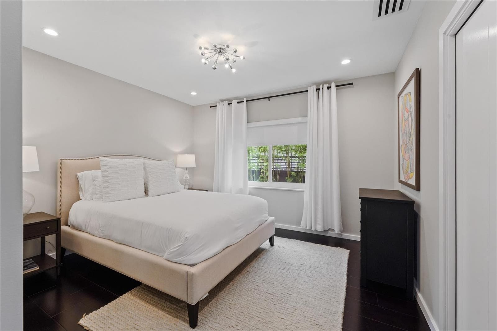 325 SEVEN ISLES Drive photo 13