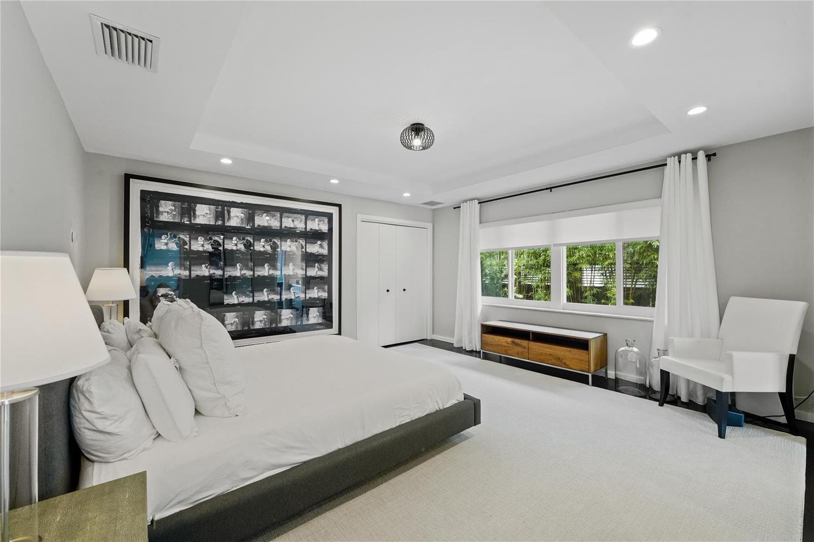 325 SEVEN ISLES Drive photo 18