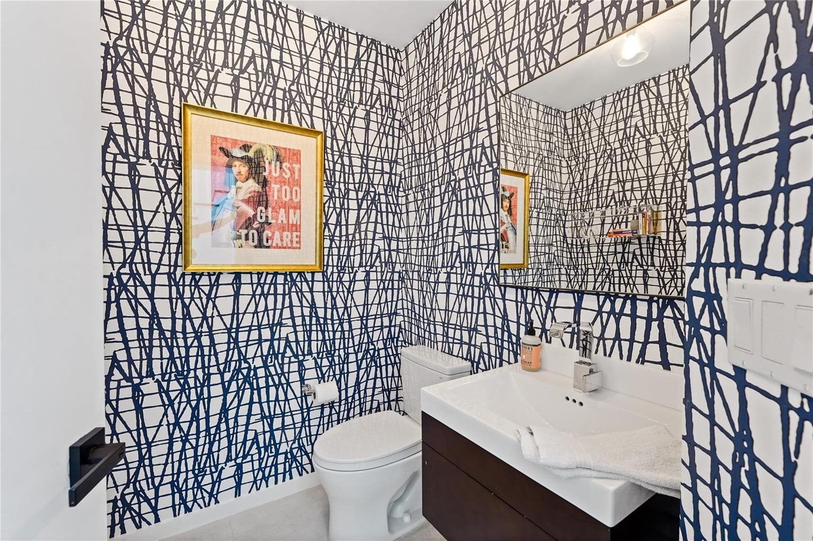 325 SEVEN ISLES Drive photo 15