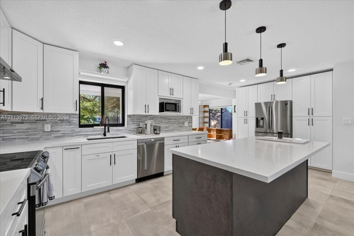 508 NW 30th Ct photo 15