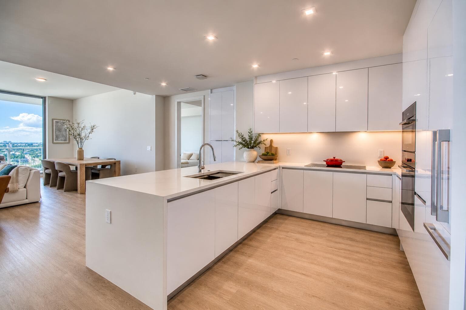 220 Lake Shore Drive 1207 photo 20