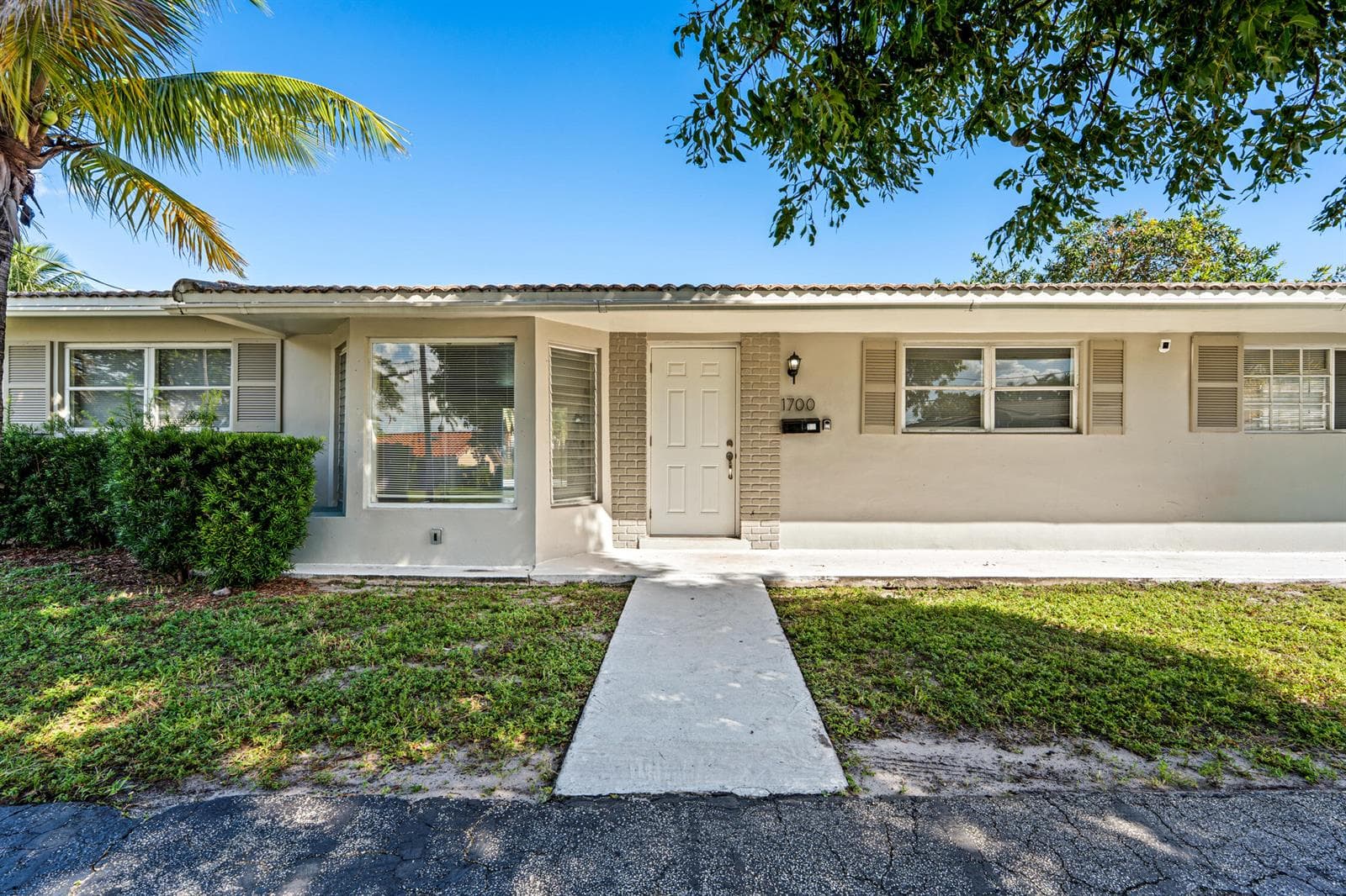 1700 SW 5TH Avenue photo 25
