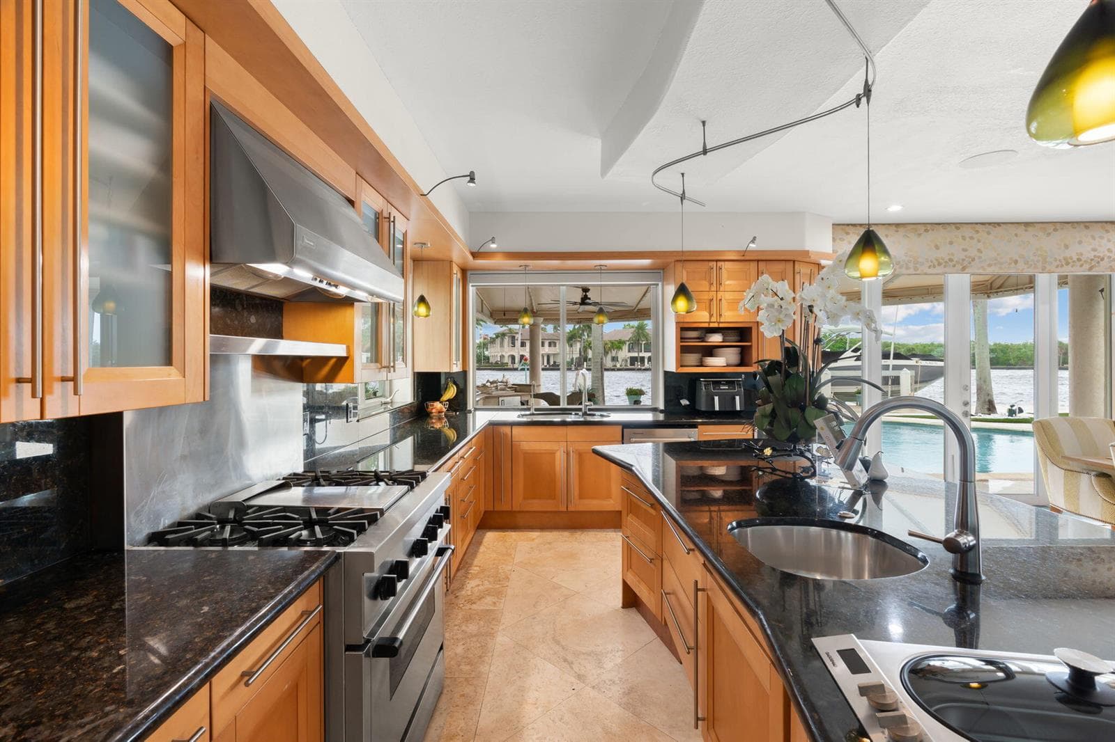 2200 INTRACOASTAL Drive photo 19