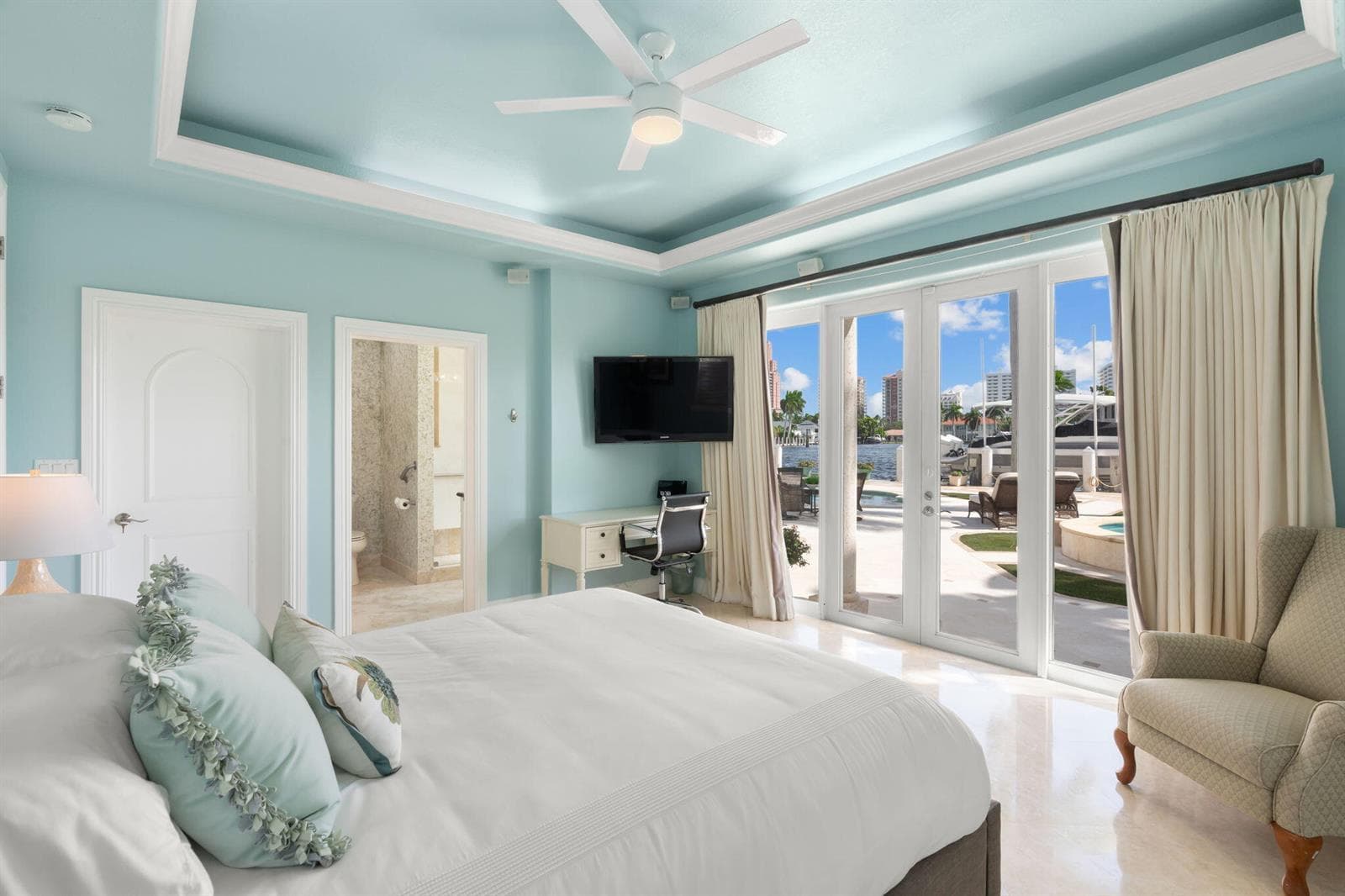 2200 INTRACOASTAL Drive photo 25