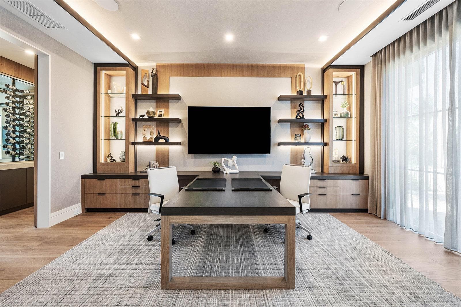 590 Phillips Drive photo 12