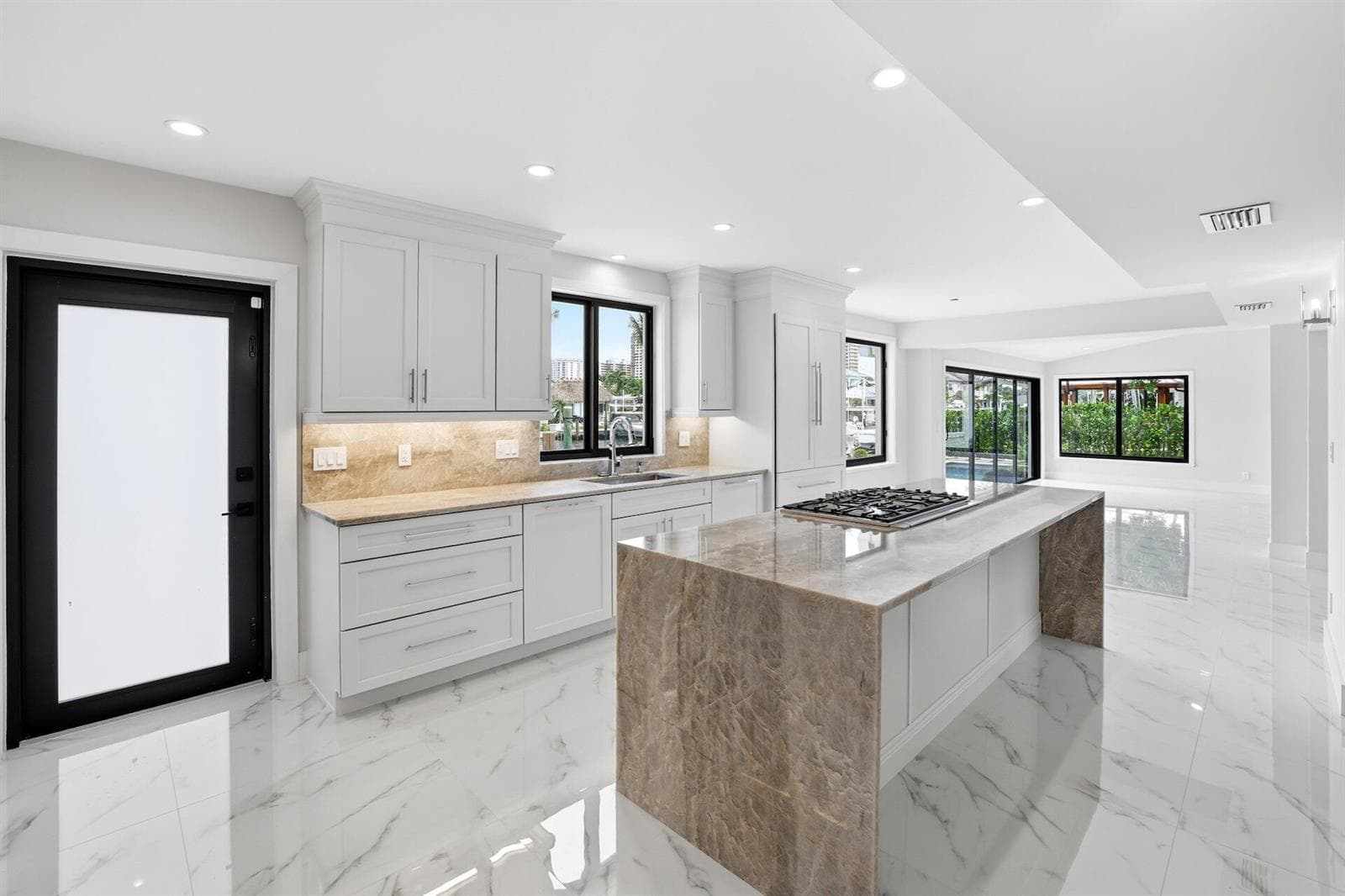 1210 Bimini Lane photo 6