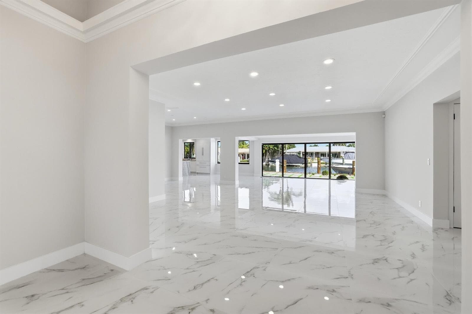 1210 Bimini Lane 5