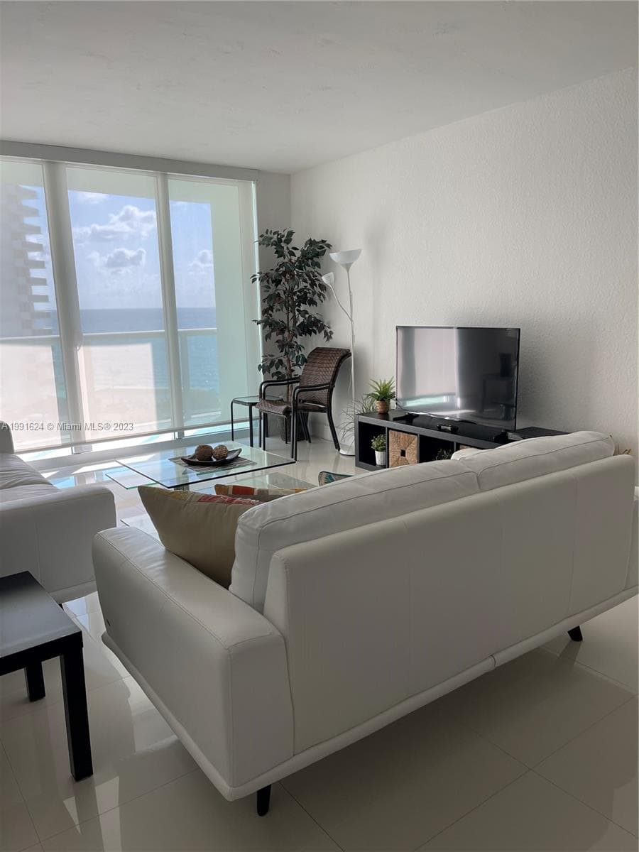 3801 S OCEAN DR 7X photo 4