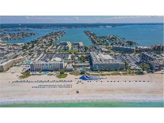 5500 GULF BOULEVARD 5227 photo 4