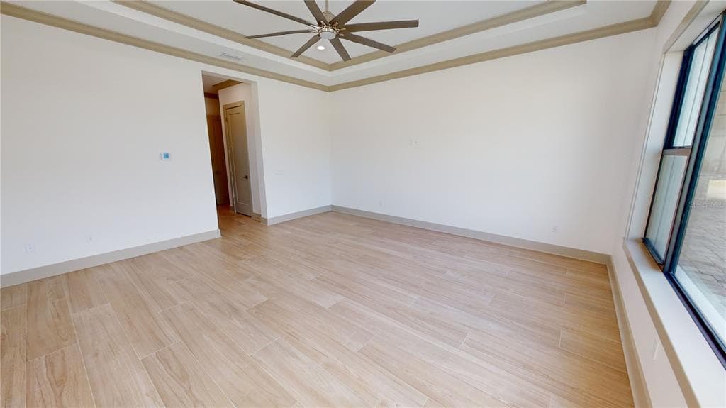 2033 TREASURE LANE photo 22