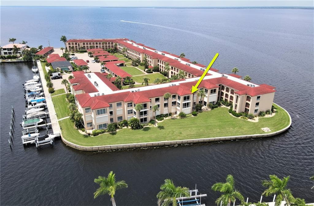 1 COLONY POINT DRIVE 5C photo 3