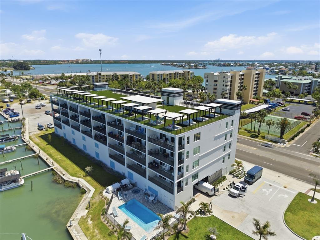 400 150TH AVENUE #305 1