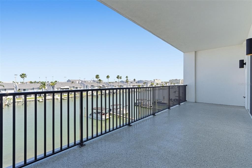 400 150TH AVENUE 305 photo 21